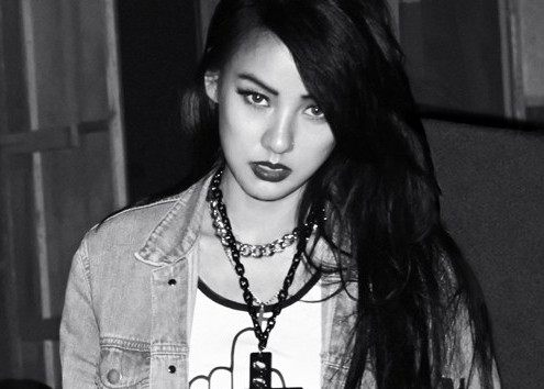 دانلود موزیک ویدیو کره ای (لی هیوری) Lee Hyori با نام (دختران بد) Bad Girls